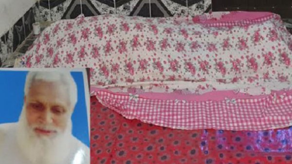 দুই দিন ধরে পড়ে আছে লাশ, দাফনে বাধা দিচ্ছে ছয় কন্যা